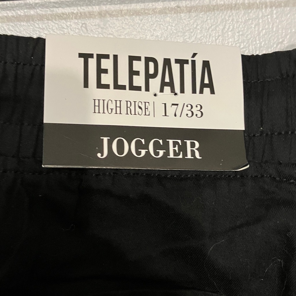 NWT Telepatia cropped jogger with cargo pockets cotton size Large 23” inseam - Picture 5 of 7